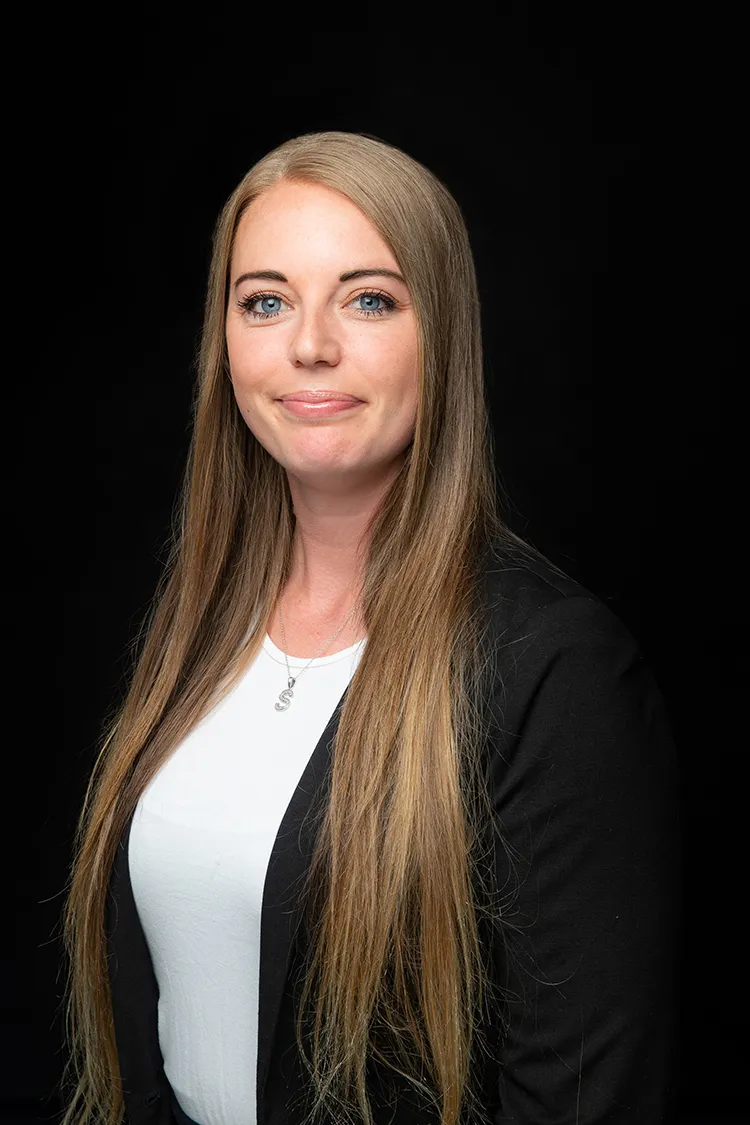 img.stephanie-hlady-beresh-law image of Stephanie Hlady Office Manager and Legal Assistant to Brian A. Beresh, Q.C.
